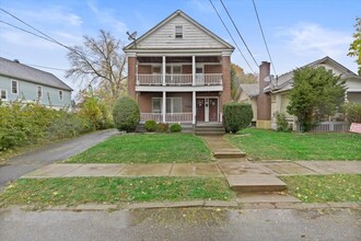 54 Meadowlawn Ave in Troy, NY - Building Photo - Building Photo