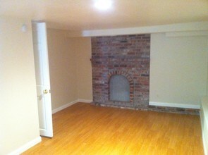 2073 Clinton Ave, Unit 2071 in Alameda, CA - Building Photo - Building Photo