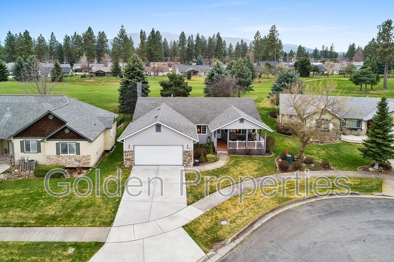 440 Bunker Ave in Post Falls, ID - Foto de edificio