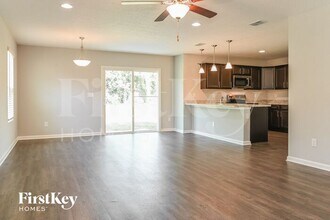 11248 Margarets Landing Pl. in Jacksonville, FL - Foto de edificio - Building Photo