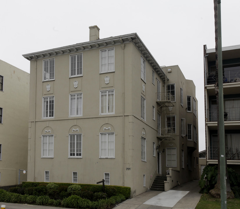 1434 Lakeshore Ave in Oakland, CA - Building Photo