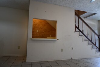 5245 Brightside View Dr in Baton Rouge, LA - Building Photo - Building Photo