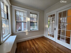 446 Lowell Ave in Newton, MA - Building Photo - Building Photo