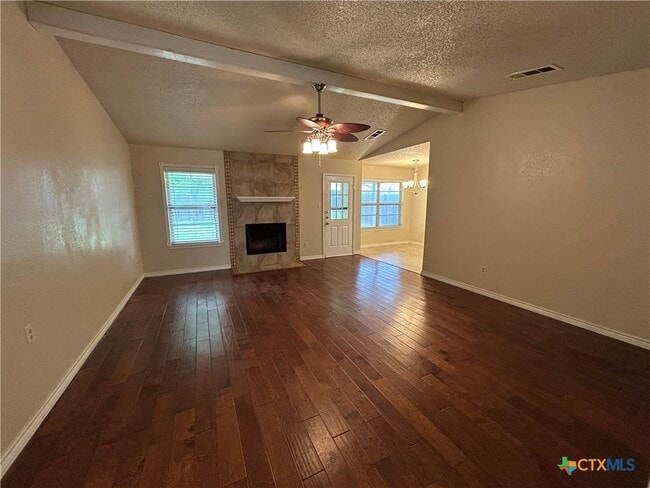 1411 Opal Rd