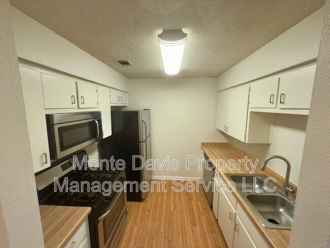 115 Waller St in Austin, TX - Building Photo - Building Photo