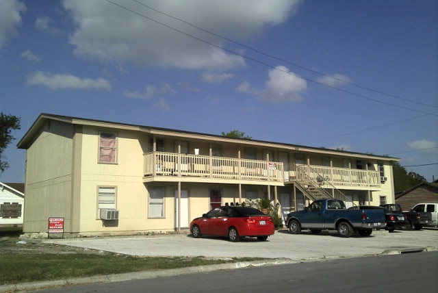 604 Villa Maria Blvd in Brownsville, TX - Building Photo