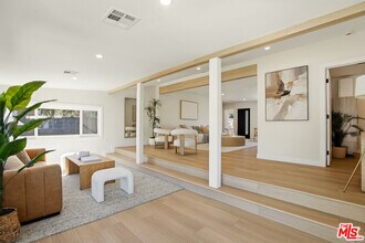 7358 Paso Robles Ave in Los Angeles, CA - Building Photo - Building Photo