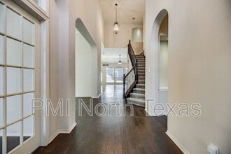 9761 Butterfly Trail in Frisco, TX - Foto de edificio - Building Photo