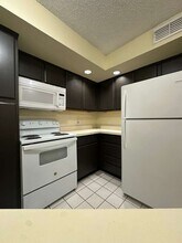 4540 Commander Dr in Orlando, FL - Building Photo - Building Photo