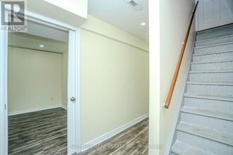 759 Hutchinson Ave in Milton, ON - Building Photo - Building Photo