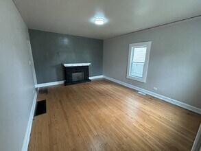 363 Taft Pl in Gary, IN - Building Photo - Building Photo