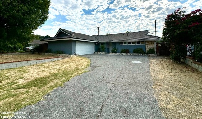 20644 Collegewood Dr in Walnut, CA - Building Photo - Building Photo