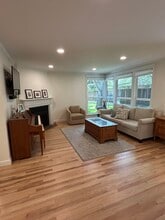 903 Timothy Ln in Menlo Park, CA - Building Photo - Building Photo