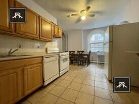 188 Naples Rd in Brookline, MA - Building Photo