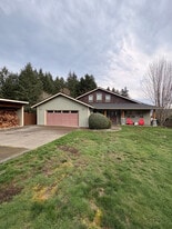 22824 104th Ave SW in Vashon, WA - Building Photo