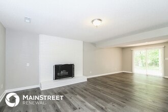 4309 Rosebriar Ln in Winston-Salem, NC - Foto de edificio - Building Photo