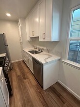1336 Berkeley St, Unit 4 in Santa Monica, CA - Building Photo - Building Photo