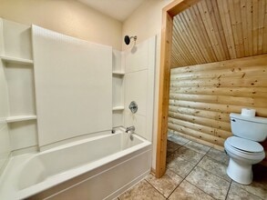 802 2nd St NW in Waverly, IA - Building Photo - Building Photo