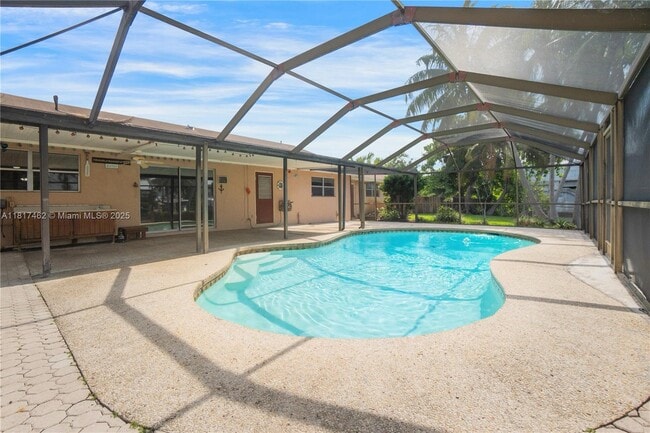 2917 McKinley St in Hollywood, FL - Building Photo - Building Photo