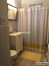 155 Summer St, Unit 7R in Somerville, MA - Foto de edificio - Building Photo