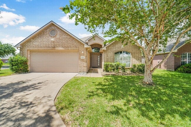 property at 19254 Dillsbury Ct
