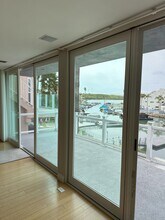 4659 Park Dr, Unit A in Carlsbad, CA - Foto de edificio - Building Photo