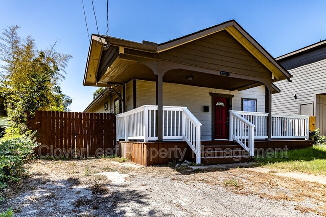 property at 1336 Center St