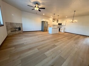 2417 Caolinn Pl in Brandon, SD - Building Photo - Building Photo