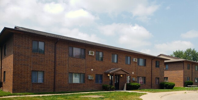 Arbor Village in Nebraska City, NE - Foto de edificio - Building Photo