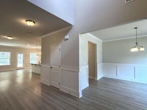 80 Hawthorn Ln in Covington, GA - Building Photo - Building Photo