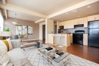 525-525 Lanark St in Winnipeg, MB - Building Photo - Building Photo