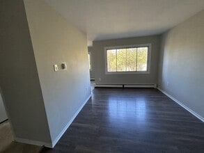 15 Reading Crescent in Saint John, NB - Building Photo - Building Photo
