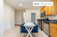 61 Hillside St photo'