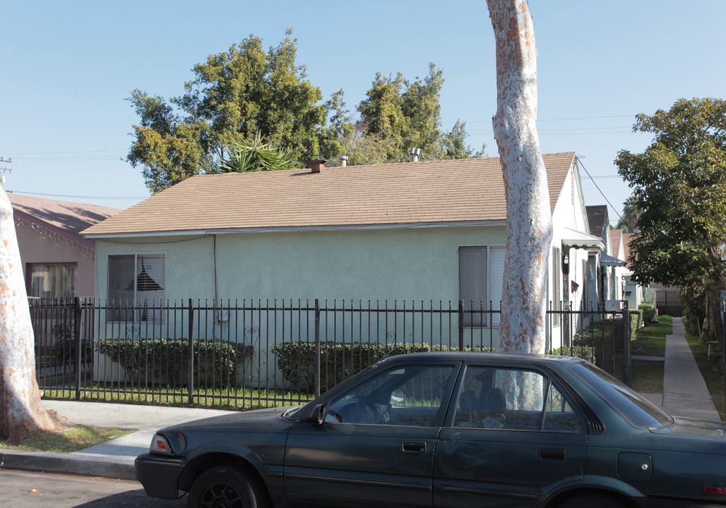 7120 Malabar St in Huntington Park, CA - Building Photo