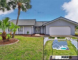 2 Cedar Ct in Palm Coast, FL - Building Photo