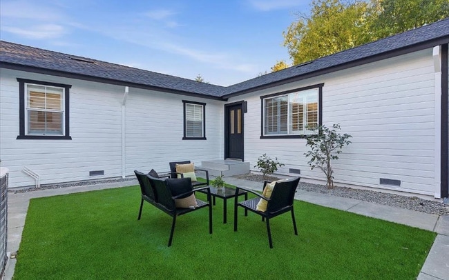 1344 Jackson St in Santa Clara, CA - Foto de edificio - Building Photo