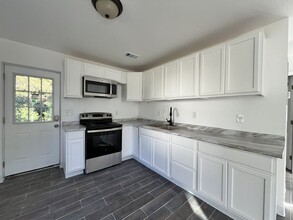 1862 Wray Pl in Macon, GA - Building Photo - Building Photo