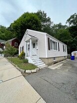 89 Glen Rock Ave in Malden, MA - Building Photo