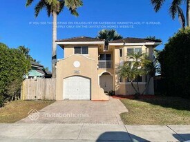 16201 SW 141st Ave in Miami, FL - Building Photo