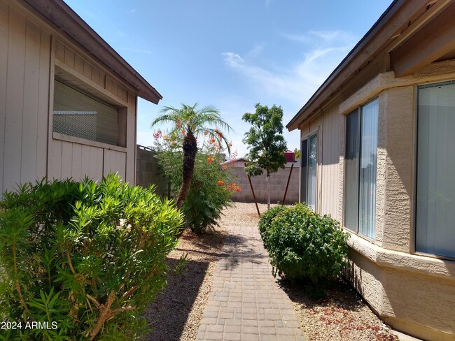 7359 W Greer Ave in Peoria, AZ - Building Photo - Building Photo