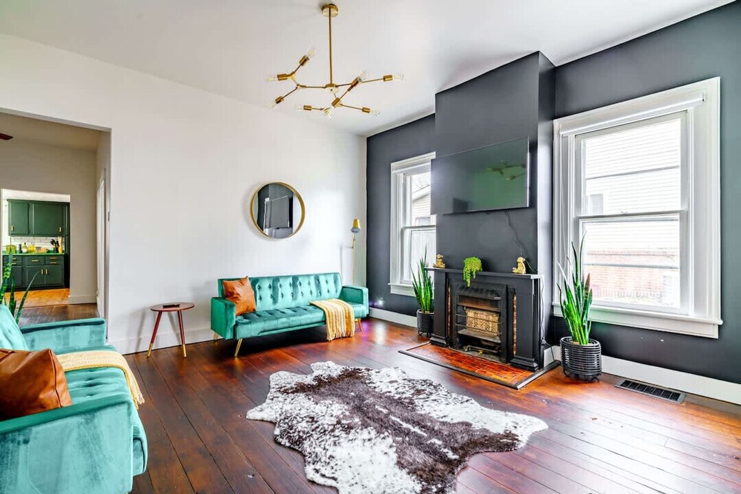 241 W Water St in Chillicothe, OH - Building Photo