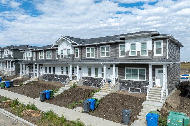 Merganser Dr W in Chestermere, AB - Building Photo - Primary Photo