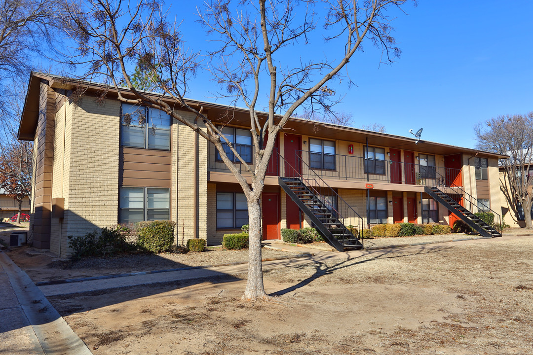 The Garden Apartments in Oklahoma City, OK - Building Photo