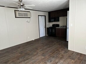 1001 Co Rd 773, Unit 134-1 in Devine, TX - Building Photo - Building Photo