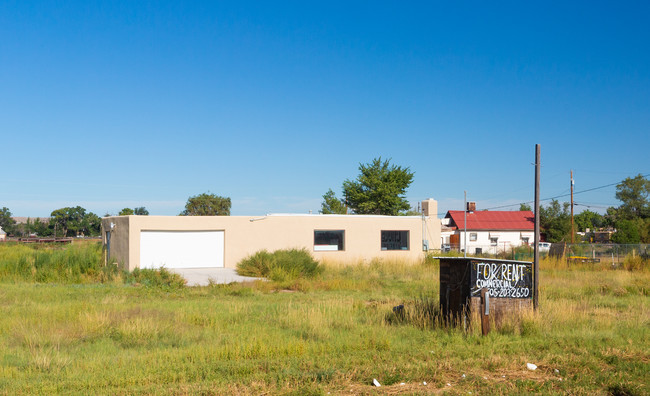 C1 Front Hwy 314 in Belen, NM - Building Photo - Building Photo