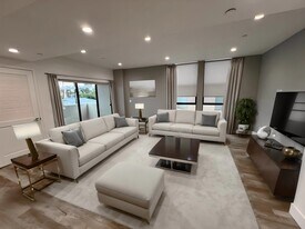 4364 McLaughlin Ave, Unit 302 in Los Angeles, CA - Building Photo