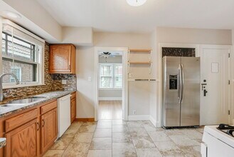 4942 Bryant Ave S, Unit 1 in Minneapolis, MN - Building Photo - Building Photo
