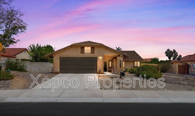 43922 Warner Trail in Palm Desert, CA - Building Photo - Building Photo