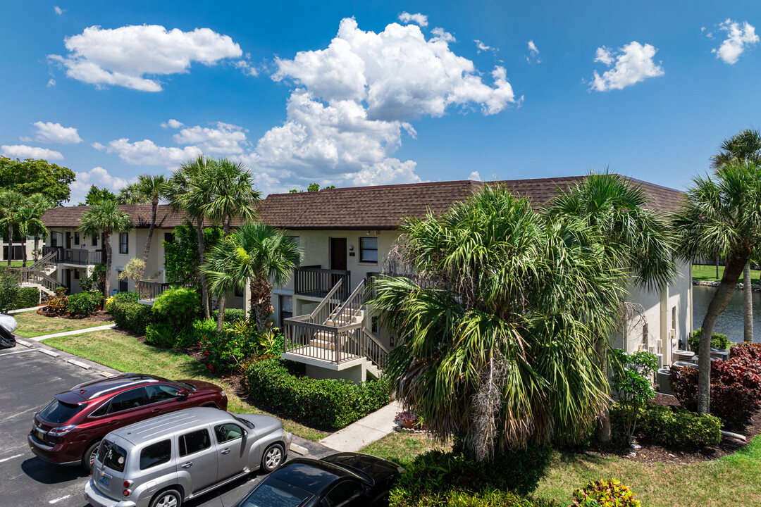 Central Park South Condominiums in Ft. Myers, FL - Building Photo