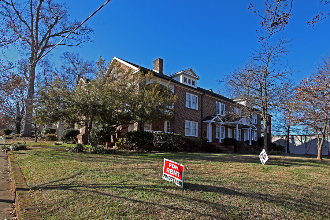 1024 Central Ave in Charlotte, NC - Foto de edificio